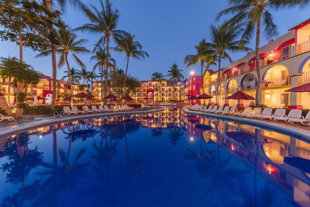 Grand Decameron Complex Bucerias, A Trademark All-Inclusive Resort Extérieur photo